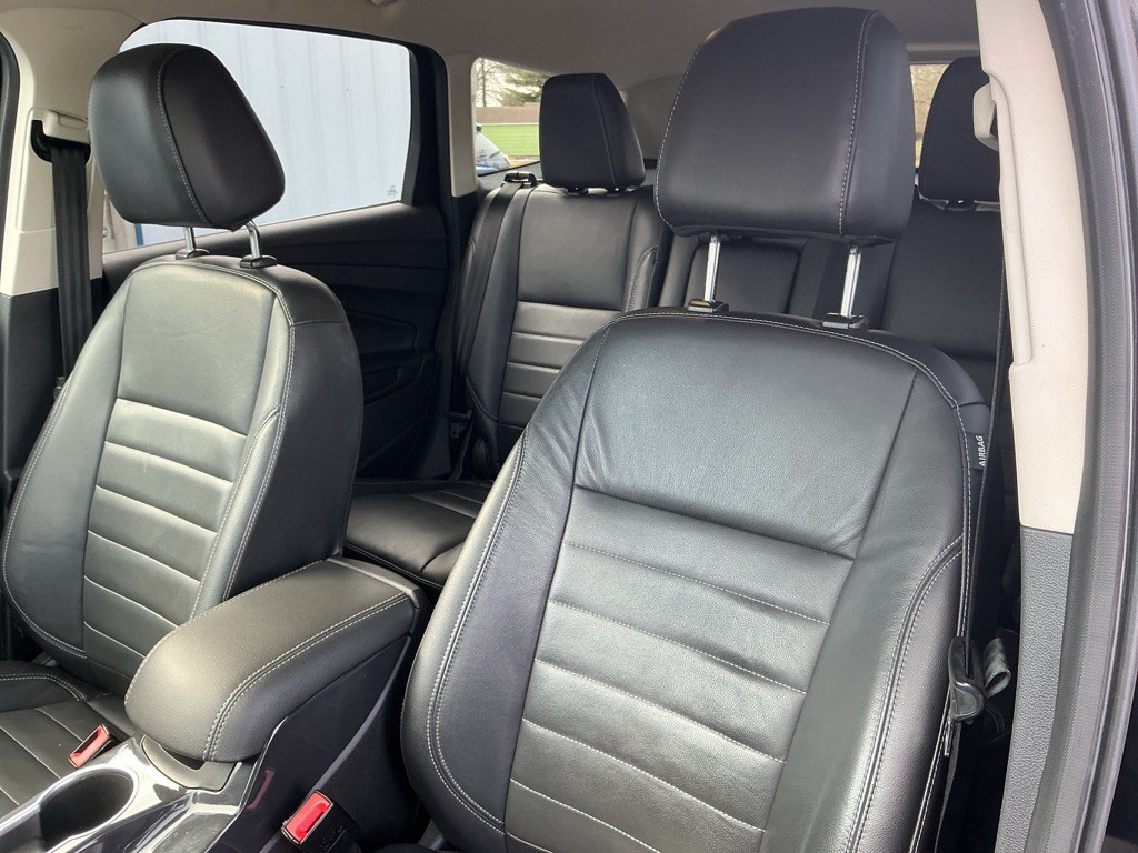 2016 Ford Escape Image 9