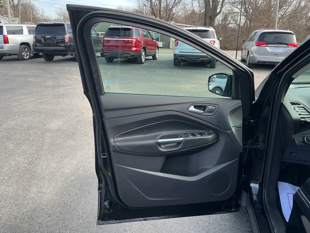 2016 Ford Escape Image 13