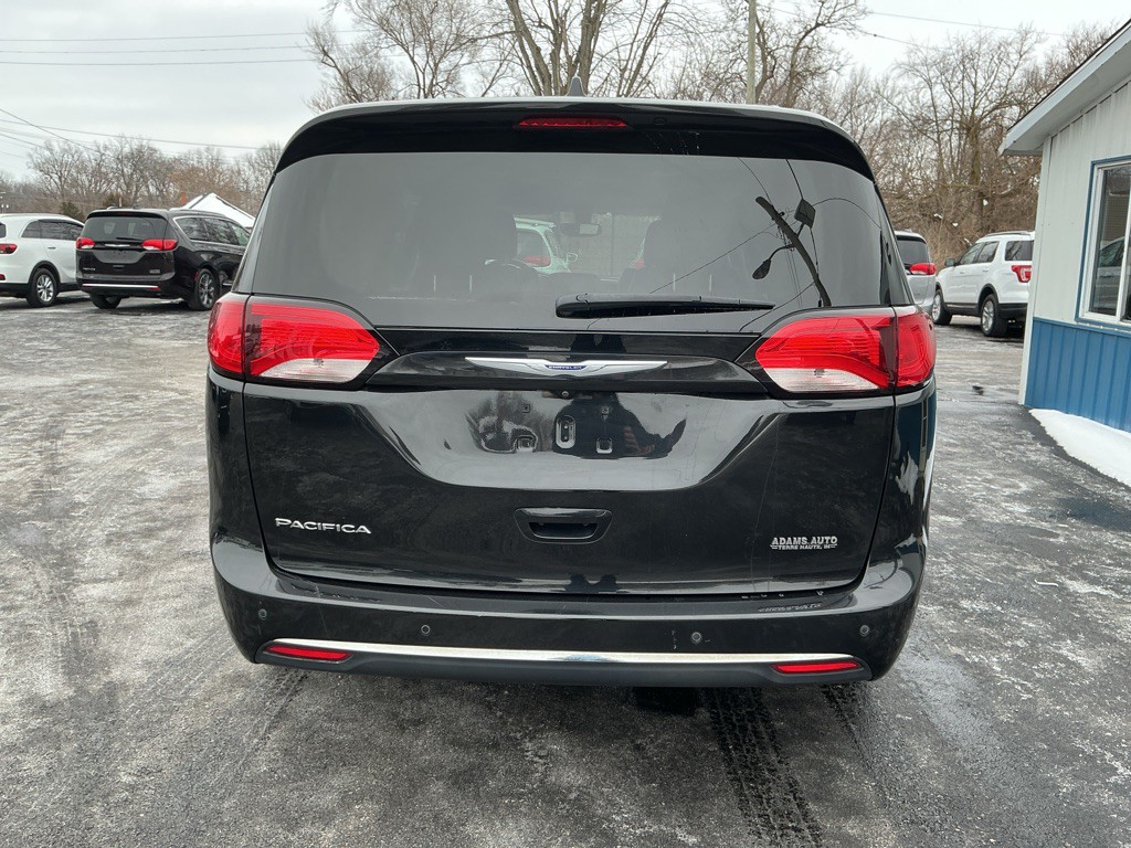 2020 Chrysler Pacifica Image 3
