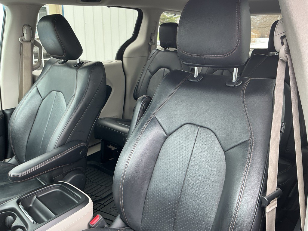 2020 Chrysler Pacifica Image 9