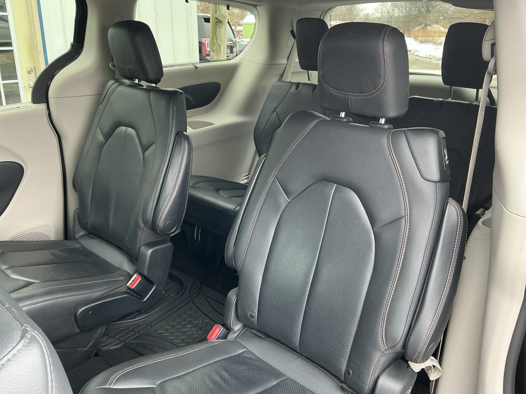 2020 Chrysler Pacifica Image 12