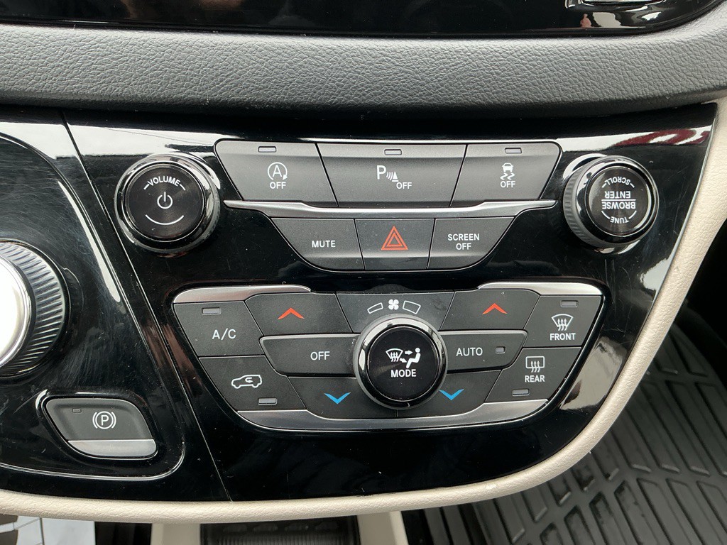 2020 Chrysler Pacifica Image 26