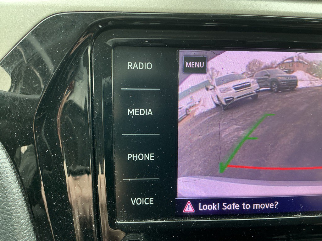 2020 Volkswagen Passat Image 24