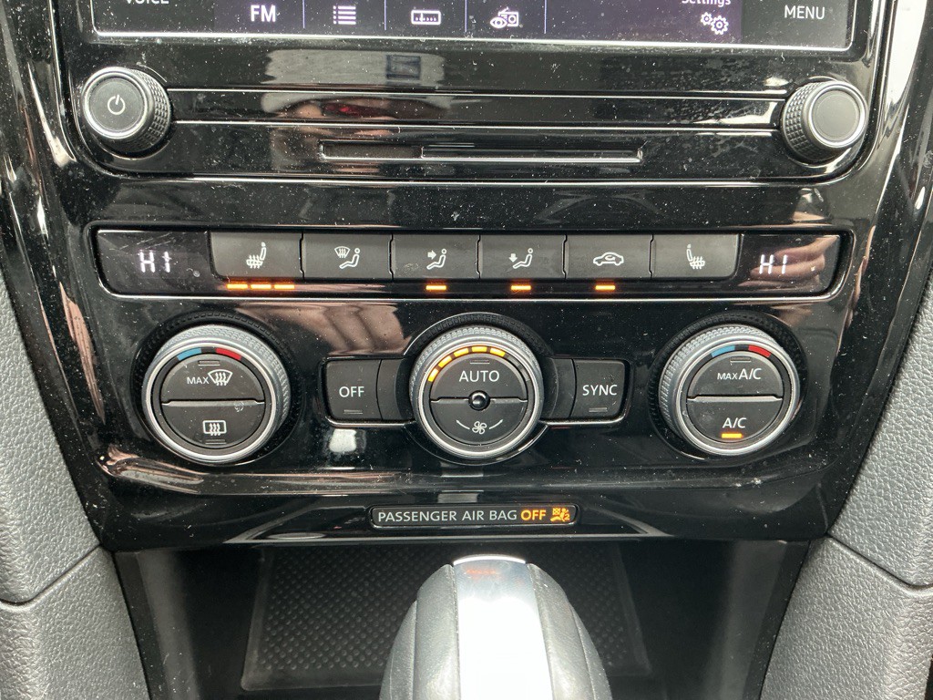 2020 Volkswagen Passat Image 26