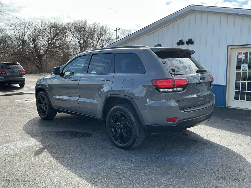 2019 Jeep Grand Cherokee Image 2
