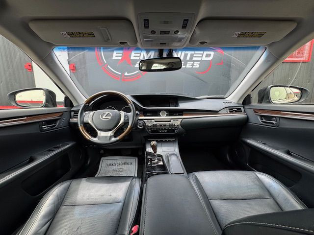 2014 Lexus ES 350 Image 25
