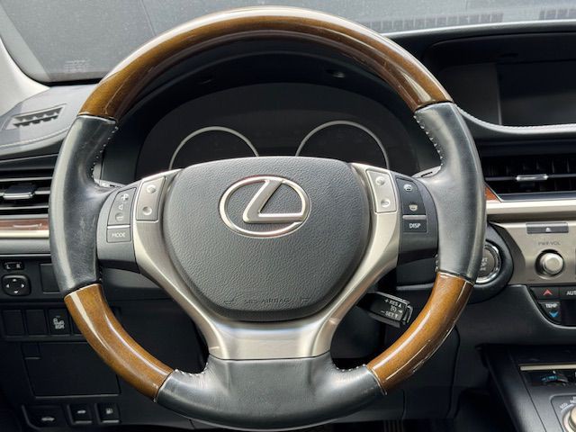 2014 Lexus ES 350 Image 27