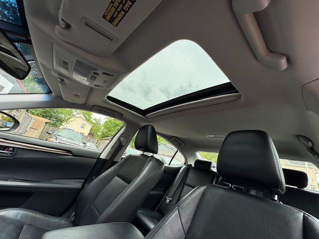 2014 Lexus ES 350 Image 29
