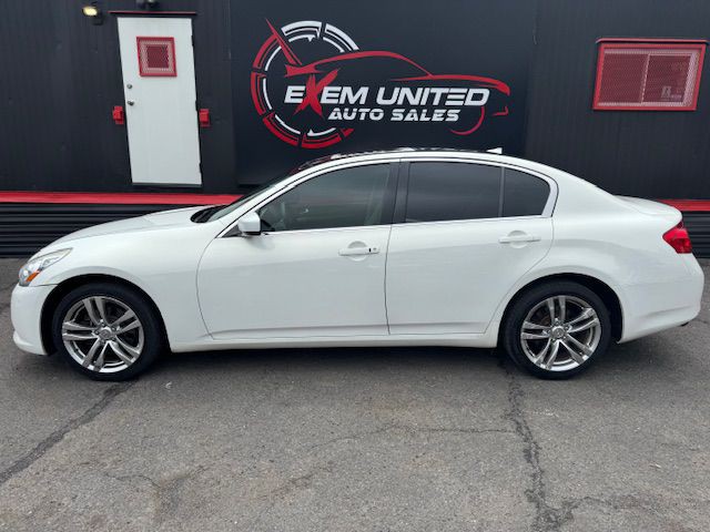 2012 INFINITI G37 Image 3