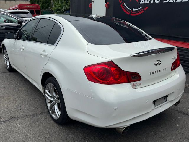 2012 INFINITI G37 Image 4