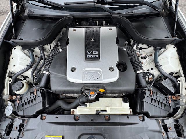 2012 INFINITI G37 Image 30