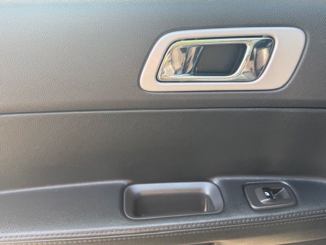 2015 Ford Explorer Image 19