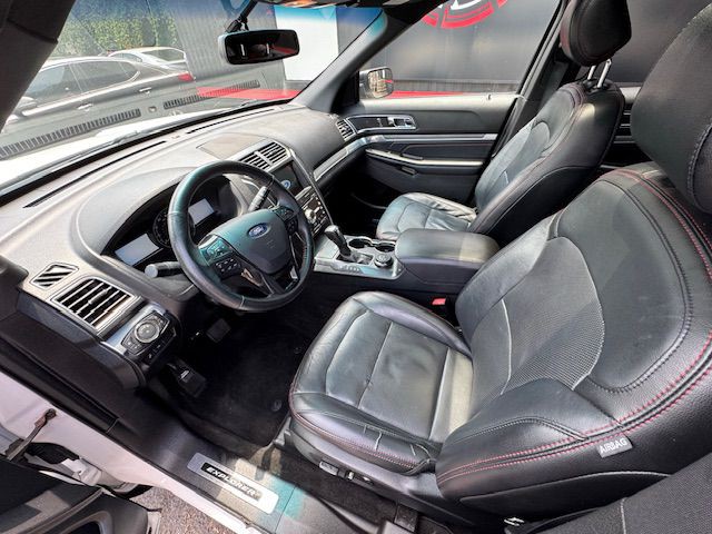 2017 Ford Explorer Image 11