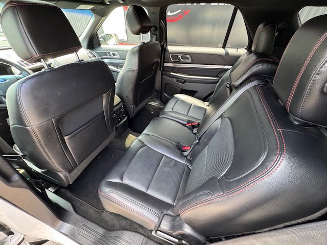 2017 Ford Explorer Image 14