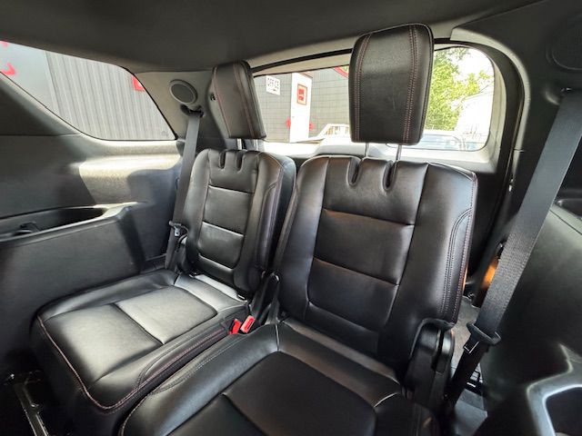 2017 Ford Explorer Image 17