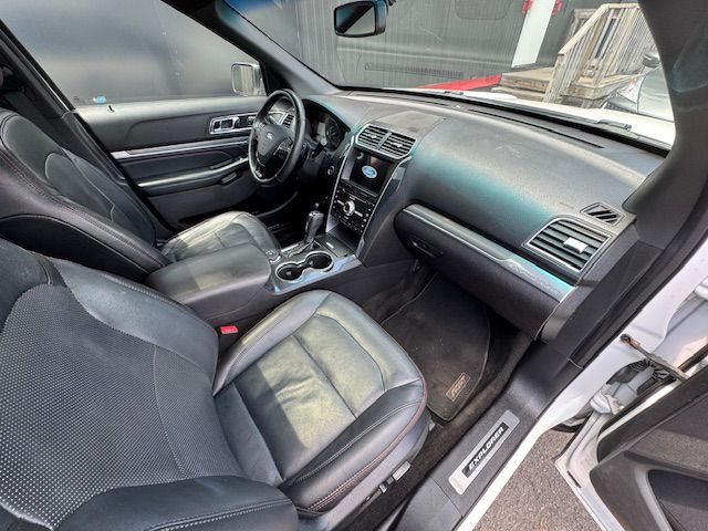 2017 Ford Explorer Image 19