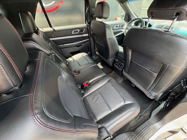 2017 Ford Explorer Image 22