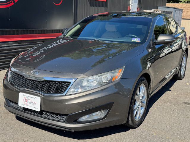 2012 Kia Optima Image 2
