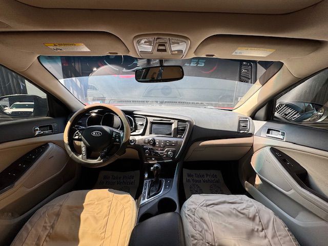2012 Kia Optima Image 24