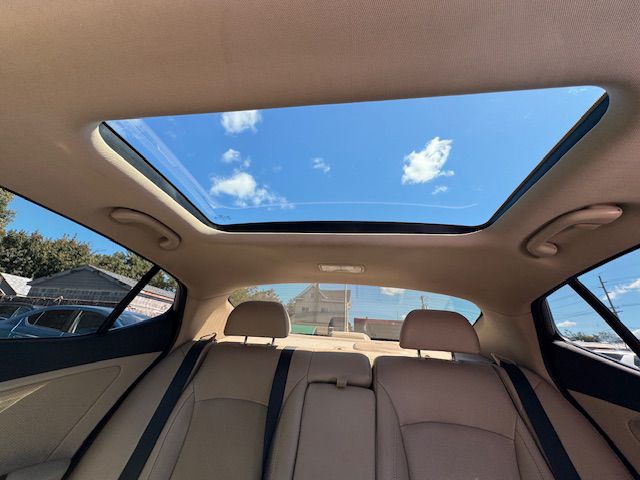 2012 Kia Optima Image 29