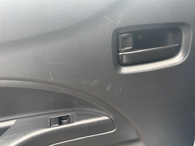 2017 Mitsubishi Mirage Image 15