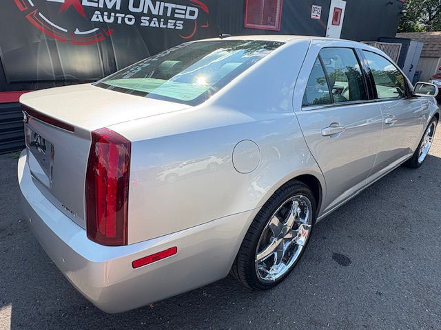 2005 Cadillac STS Image 7
