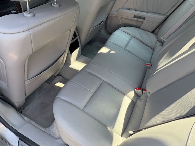 2005 Cadillac STS Image 15
