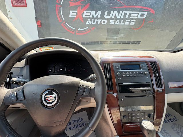 2005 Cadillac STS Image 25