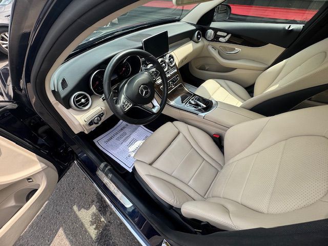 2017 Mercedes-Benz C-Class Image 11