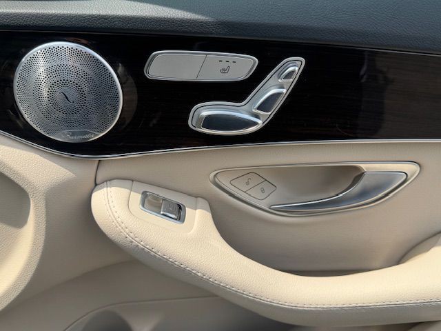 2017 Mercedes-Benz C-Class Image 20
