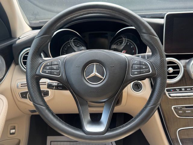 2017 Mercedes-Benz C-Class Image 27