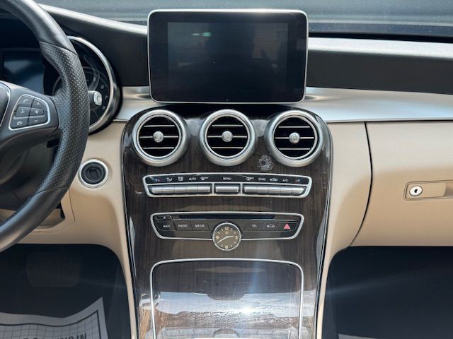 2017 Mercedes-Benz C-Class Image 28