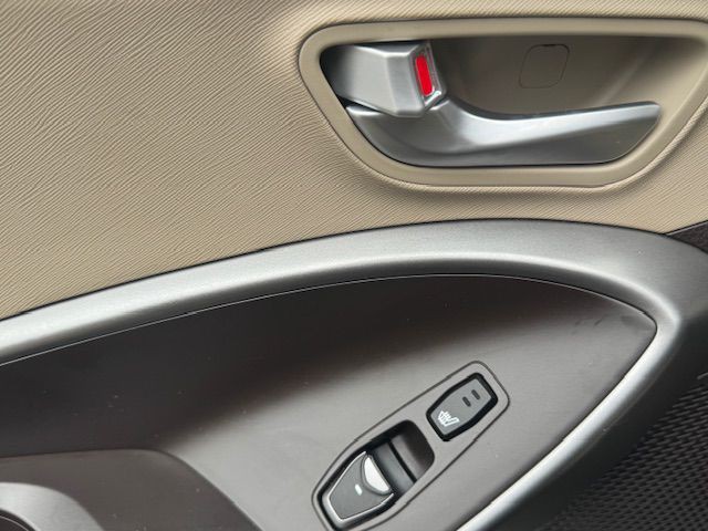 2018 Hyundai Santa Fe Image 17