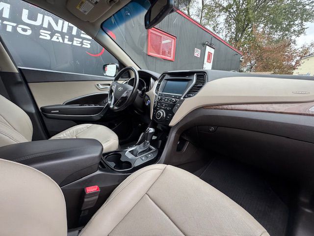 2018 Hyundai Santa Fe Image 19