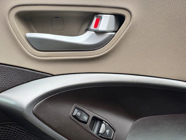 2018 Hyundai Santa Fe Image 20