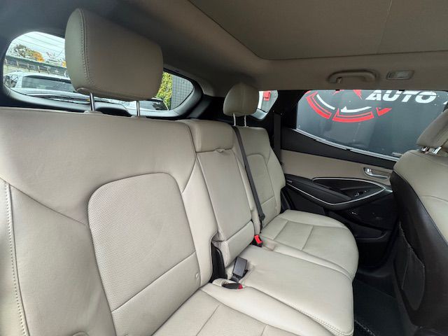 2018 Hyundai Santa Fe Image 22