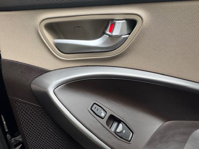 2018 Hyundai Santa Fe Image 23