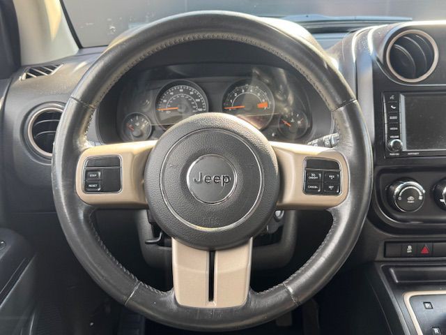 2016 Jeep Compass Image 25