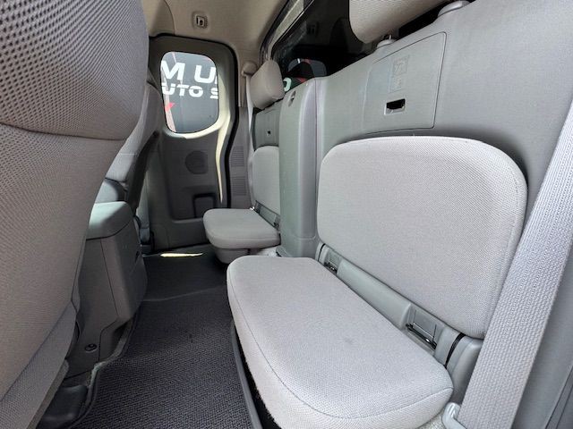 2013 Nissan Frontier Image 14
