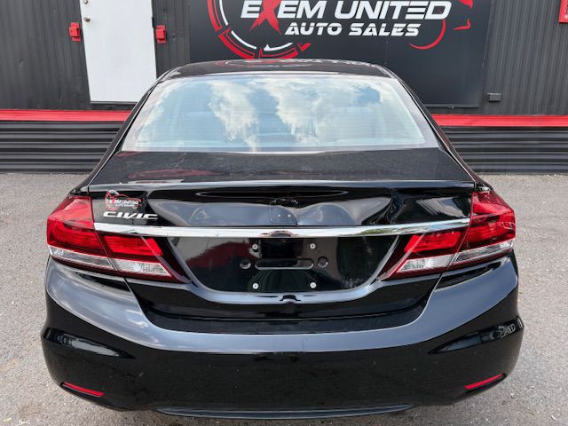 2015 Honda Civic Image 9