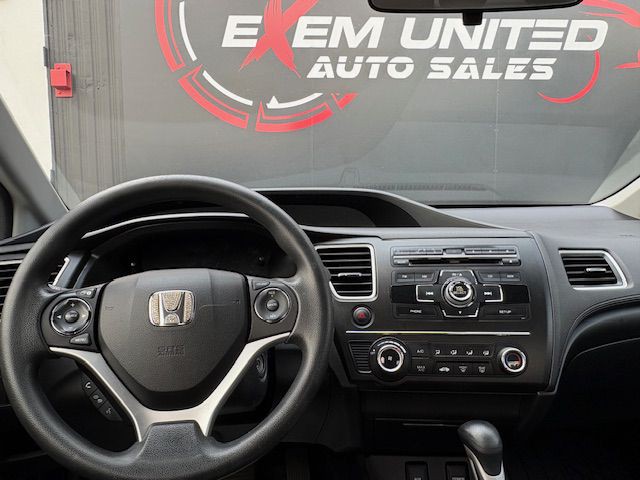 2015 Honda Civic Image 24