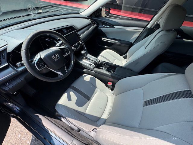 2018 Honda Civic Image 11