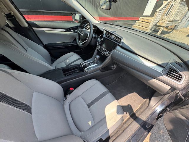 2018 Honda Civic Image 18