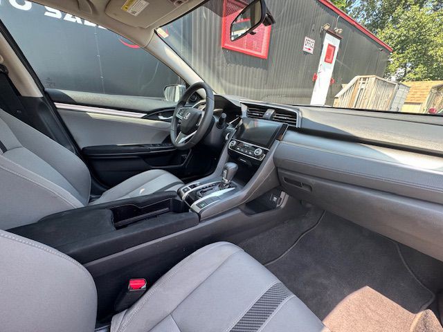 2018 Honda Civic Image 19