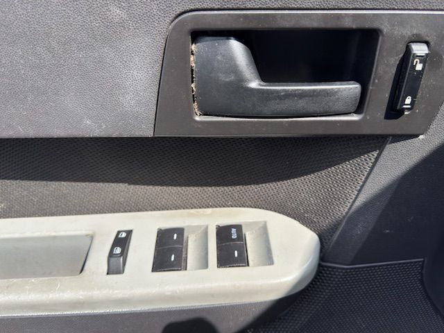2009 Ford Escape Image 13