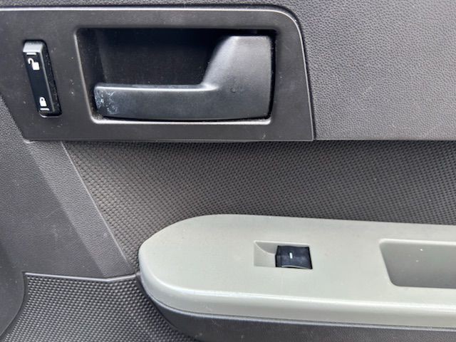 2009 Ford Escape Image 19
