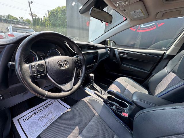 2018 Toyota Corolla Image 12