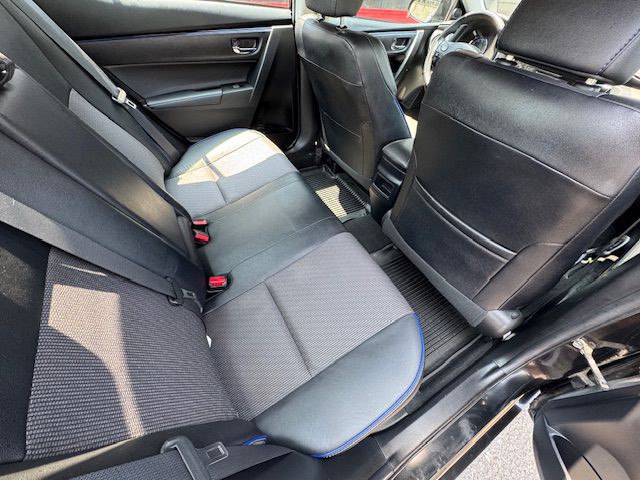 2018 Toyota Corolla Image 21