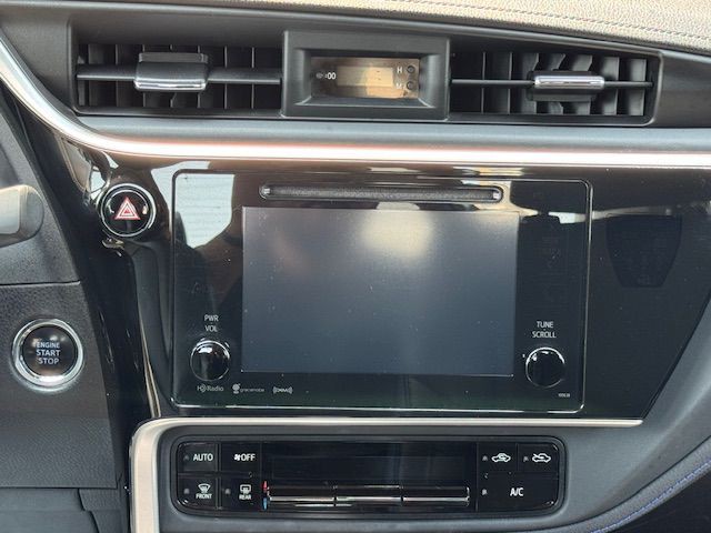 2018 Toyota Corolla Image 27