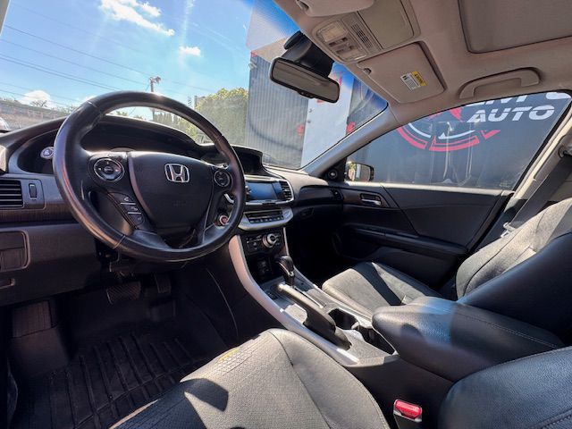2013 Honda Accord Image 11